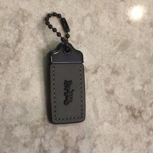 Coach 1941 glovetann hand tag